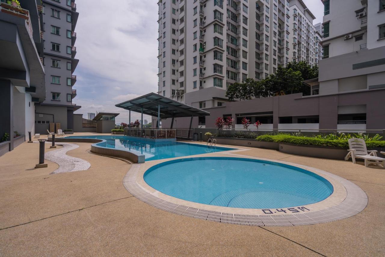 Cozy 2-Bedroom For 4 Pax With Pool - Subang Jaya Exterior photo